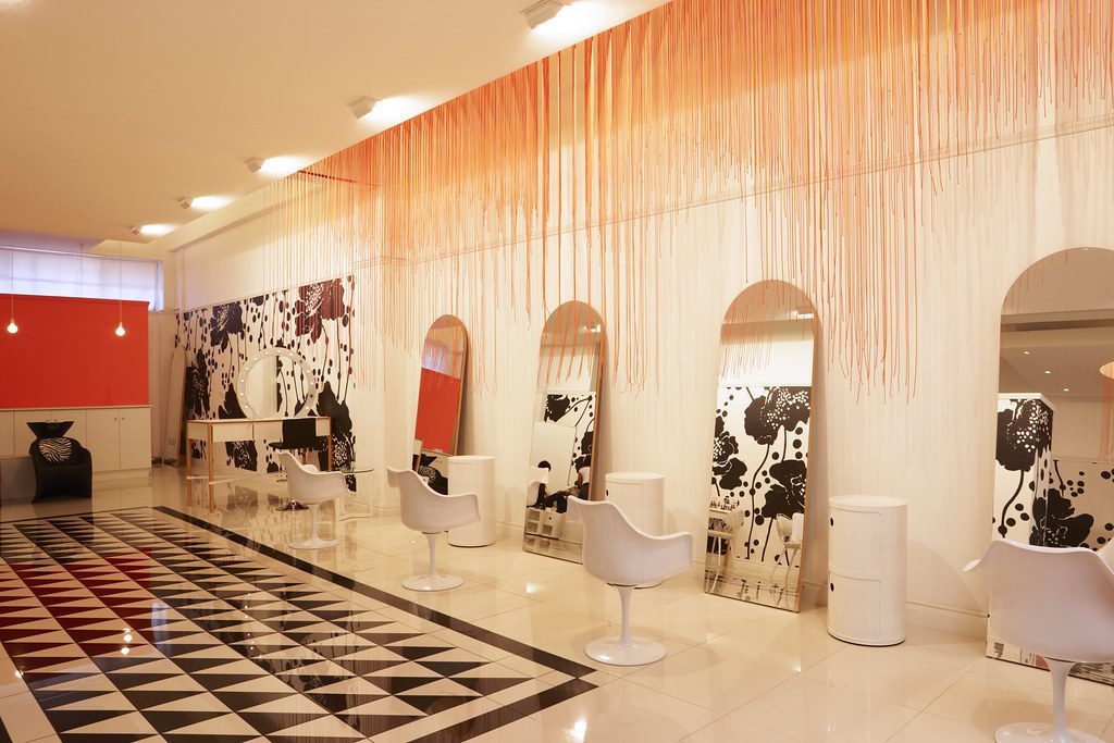 Manicure service at Nailart